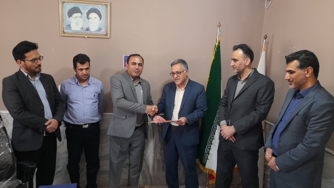 آیین تکریم و معارفه سرپرست جدید اداره بهزیستی شهرستان آرادان