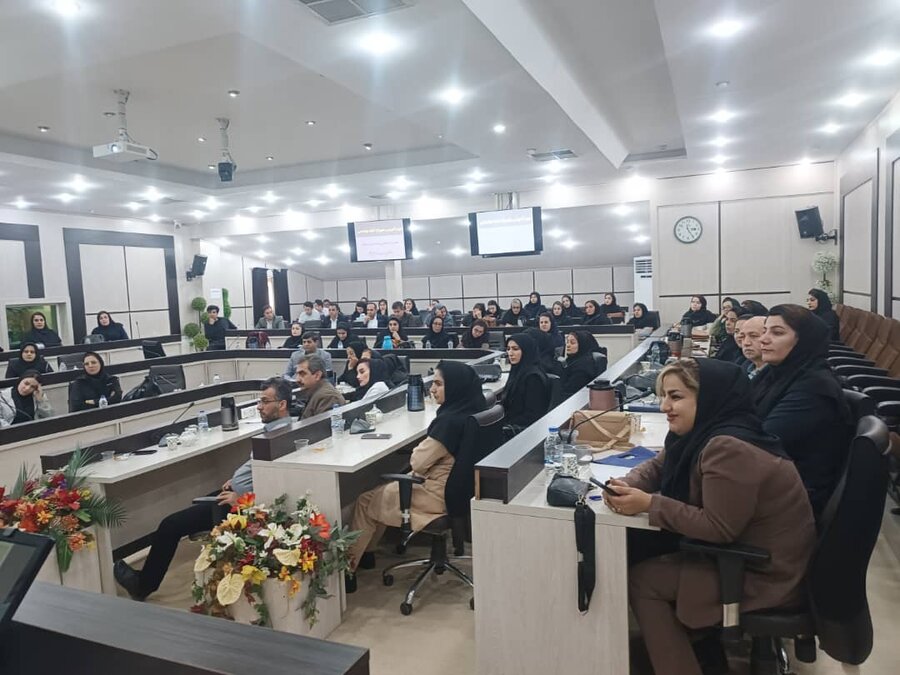 دوره آموزشی تجهیزات کمک توانبخشی برای کارشناسان و مددکاران بهزیستی کردستان برگزار شد