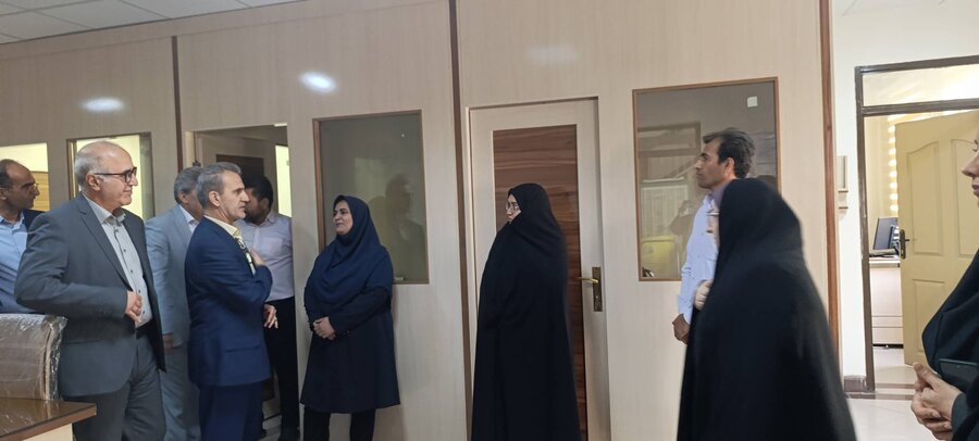 معاون سلامت اجتماعی سازمان بهزیستی کشور از مرکز١۴٨٠ بهزیستی خراسان جنوبی دیدن کرد