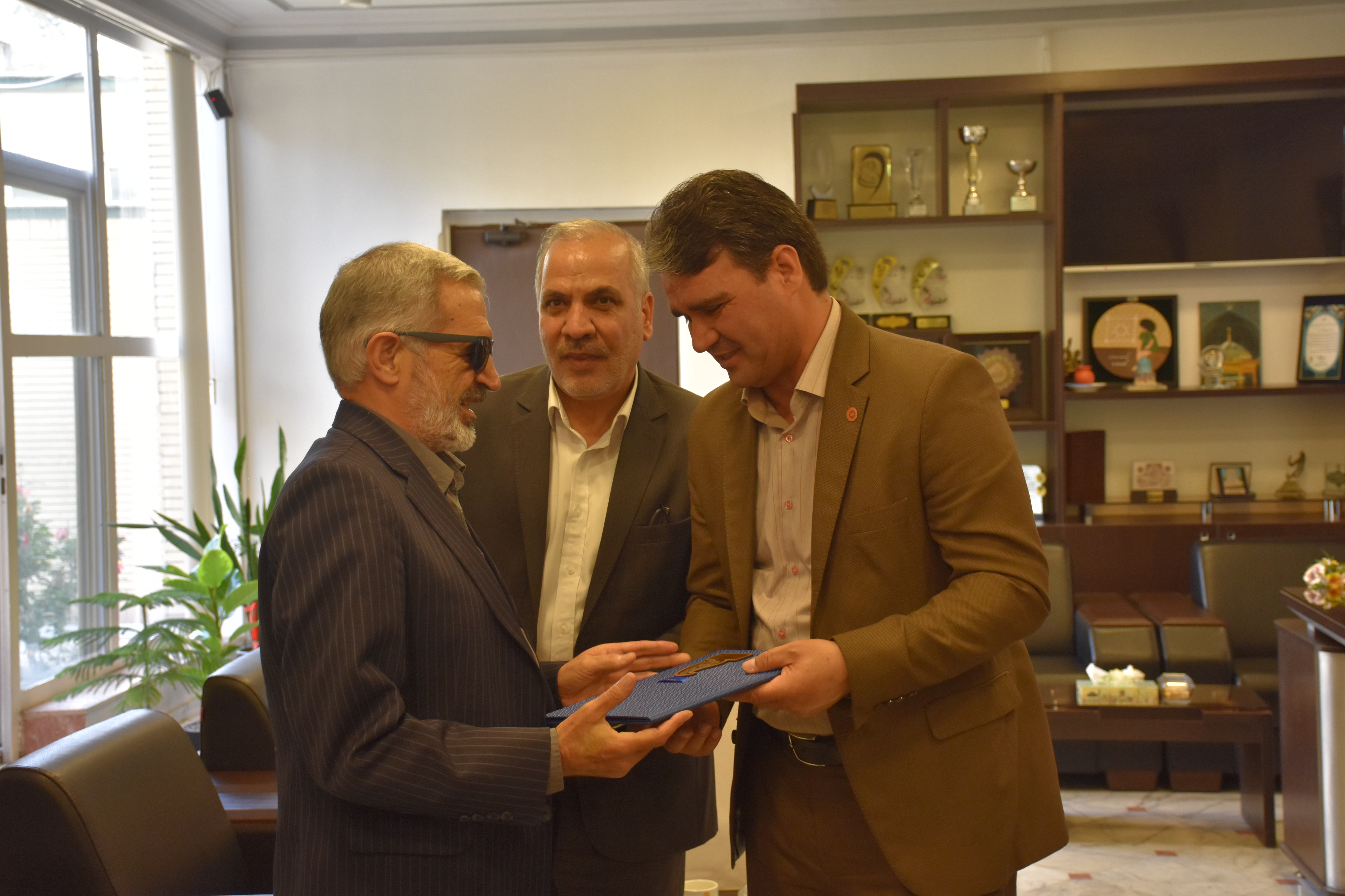 تکریم و معارفه دو مدیر در بهزیستی خراسان رضوی