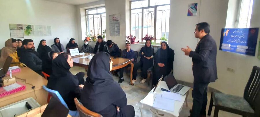برگزاری جلسه مشاوره خانواده و مشاوره قبل از ازدواج در بهزیستی مهاباد