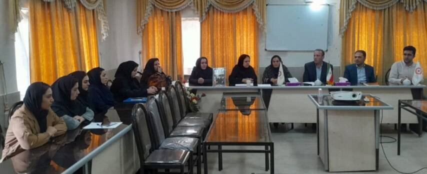 جلسه هم اندیشی سرپرست اداره بهزیستی میاندوآب با مراکز مثبت زندگی