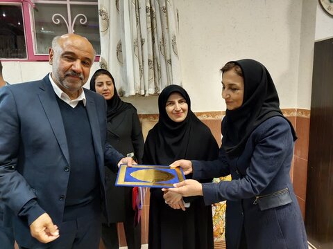 آذر-شرقی