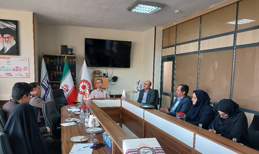 دیدارسرپرست بهزیستی گیلان با معاونین و مدیران سازمان بهزیستی کشور به منظور پیگیری مسائل و مشکلات استان
دیدارسرپرست بهزیستی گیلان با معاونین و مدیران سازمان بهزیستی کشور به منظور پیگیری مسائل و مشکلات استان