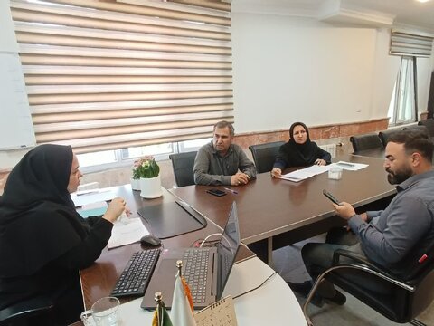 رئیس بهزیستی شهرستان نظرآباد با مسئولین مراکز ترک اعتیاد دیدار و گفتگو کرد