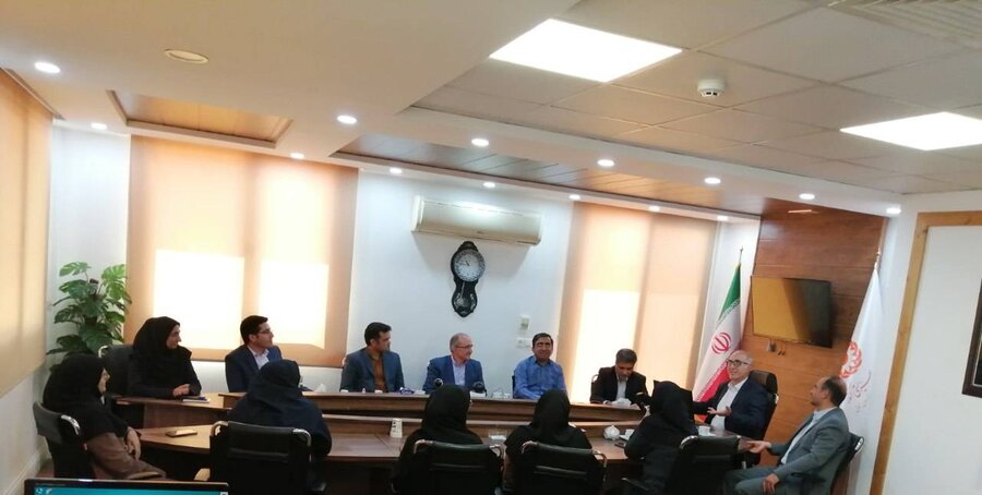 خراسان جنوبی-دیدار صمیمی مدیر کل بهزیستی استان با معاونین و کارکنان حوزه های تخصصی