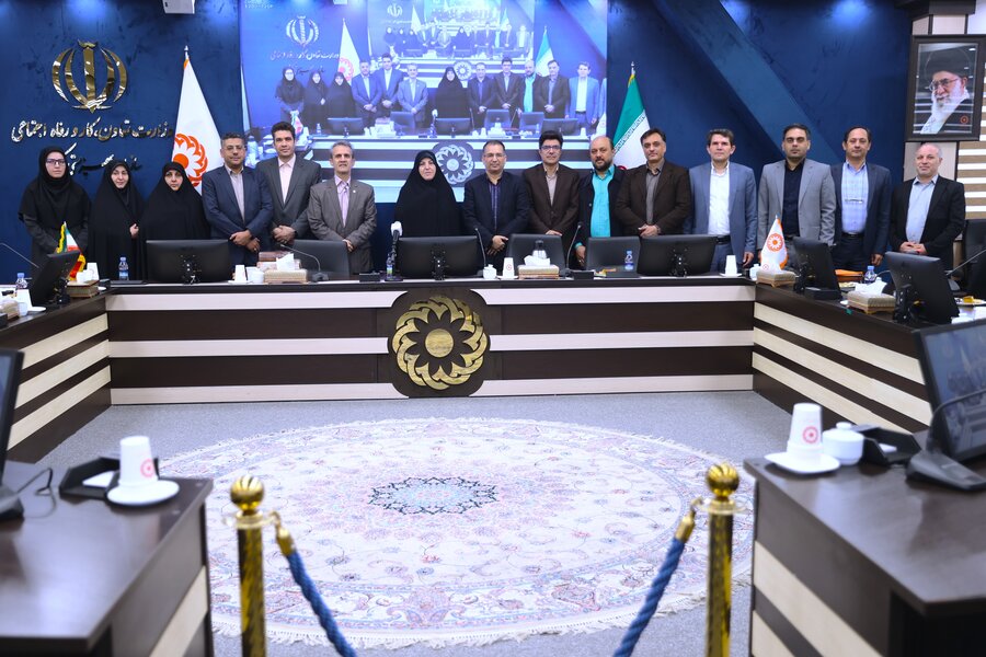 نشست معاونت سلامت اجتماعی با مدیران بنیاد شهید