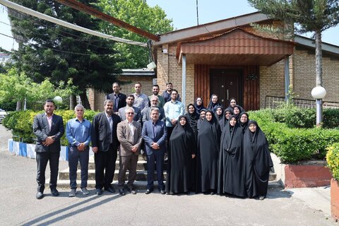 مدیرکل بهزیستی مازندران از فعالان حوزه مالی این اداره کل تقدیر کرد