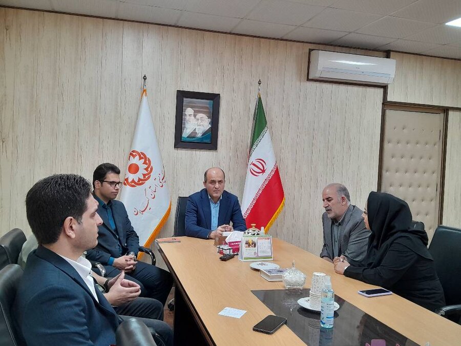 دیدار اعضای کانون ناشنوایان شرق گیلان با سرپرست بهزیستی استان دیدار اعضای کانون ناشنوایان شرق گیلان با سرپرست بهزیستی استان