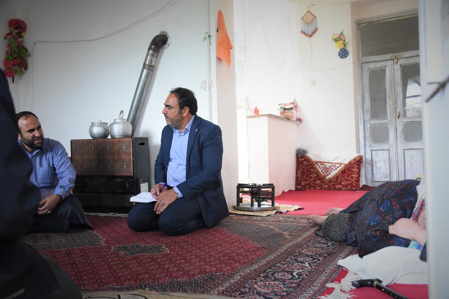 دیدار مدیرکل بهزیستی با مددجویان شهرستان سنقروکلیایی