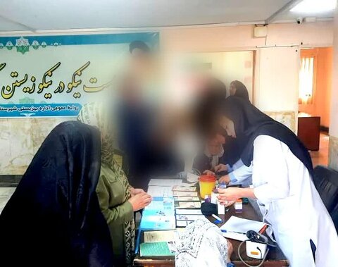 دومین مرحله تست رایگان فشار و قند خون کارکنان و جامعه هدف بهزیستی شهرستان اشتهارد