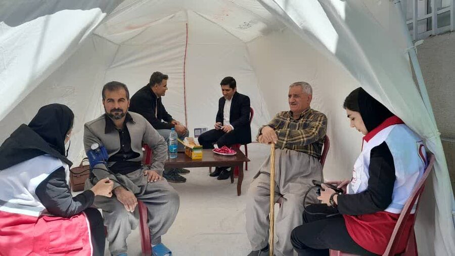 دیواندره | حضور کارشناسان اورژانس اجتماعی و پیشگیری اداره بهزیستی در برنامه هلال احمر دیواندره | حضور کارشناسان اورژانس اجتماعی و پیشگیری اداره بهزیستی در برنامه هلال احمر