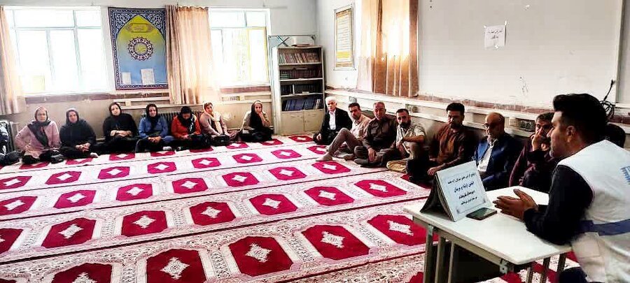 مریوان | کارگاه تاثیر رسانه های اجتماعی بر روابط خانوادگی