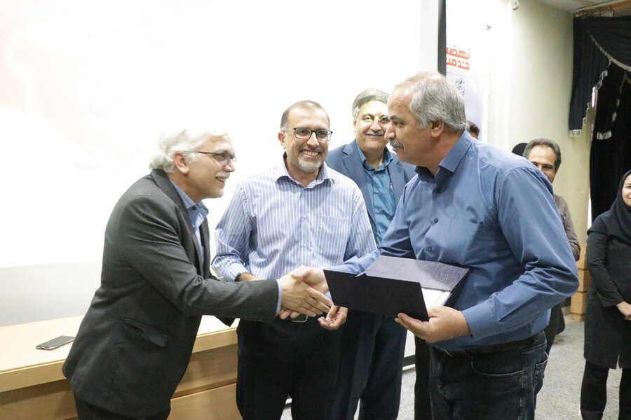 نشست هم اندیشی معاونت توسعه منابع بهزیستی با کارکنان بهزیستی استان کرمان