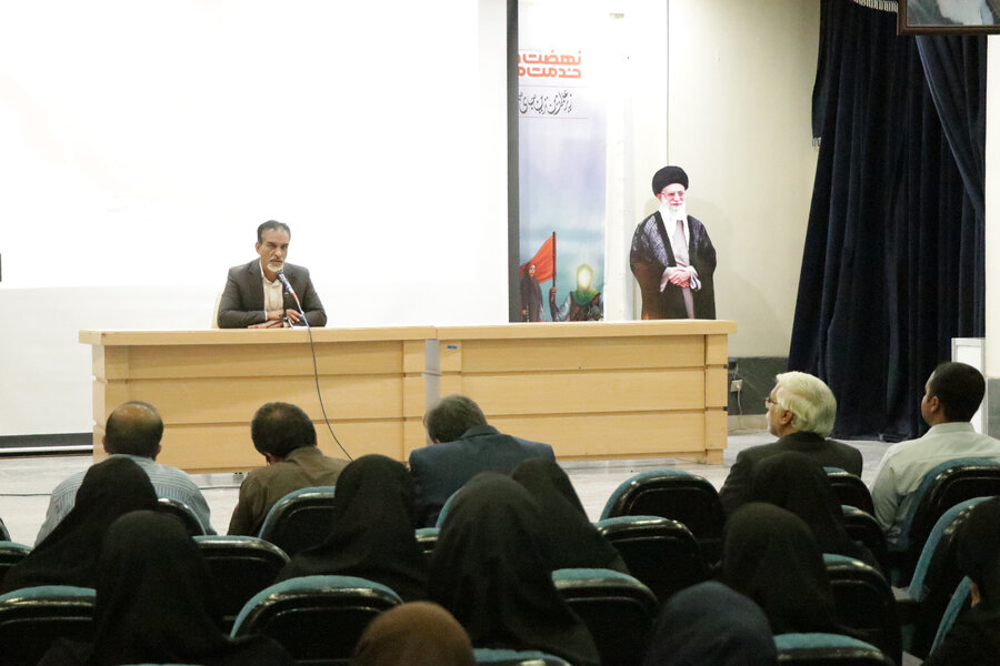 نشست هم اندیشی معاونت توسعه منابع بهزیستی با کارکنان بهزیستی استان کرمان