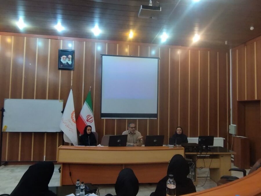 آموزش‌هایی برای به‌روزرسانی دانش مددکاران اجتماعی