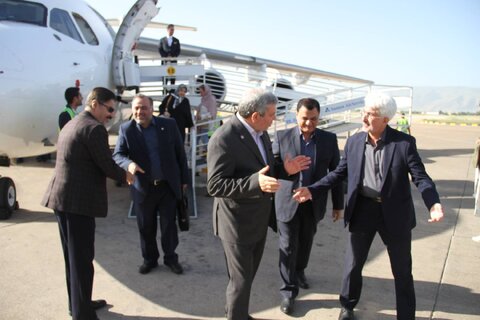 معاون وزیر و رئیس سازمان بهزیستی کشور صبح جمعه 5 اردیبهشت ماه با استقبال مسئولان استان وارد شیراز شد