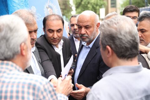 دیدار مردمی معاونین و مدیران سازمان بهزیستی در نماز جمعه تهران