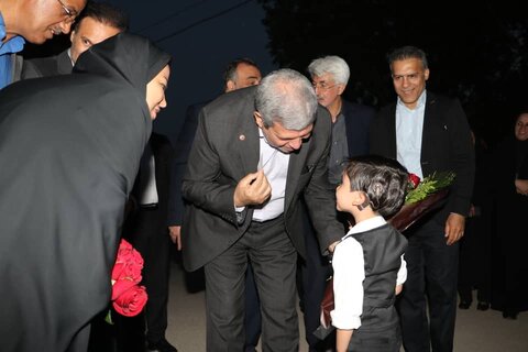 گزارش تصویری|حافظ خوانی و استقبال سامیار از معاون وزیر و رئیس سازمان بهزیستی کشور
