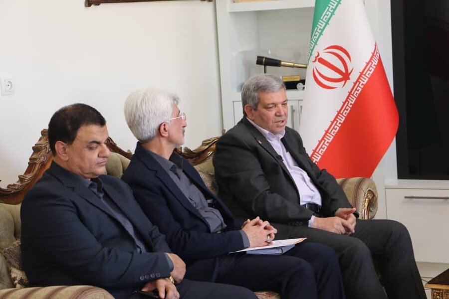 گزارش تصویری|ملاقات معاون وزیر و رئیس سازمان بهزیستی کشور با استاندار فارس