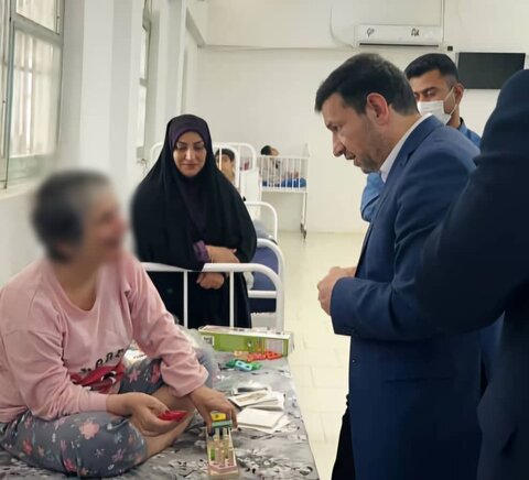 بازدید مدیرکل دادگستری استان بوشهر از مراکز توانبخشی و نگهداری سالمندان با هدف بررسی میدانی وضعیت خدمات‌رسانی