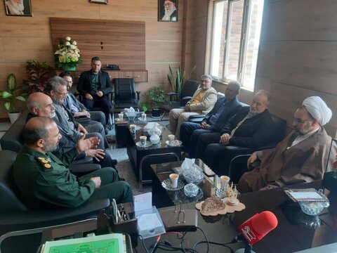 ملارد | دیدار با فرمانده سپاه پاسداران شهرستان  به مناسبت روز سپاه