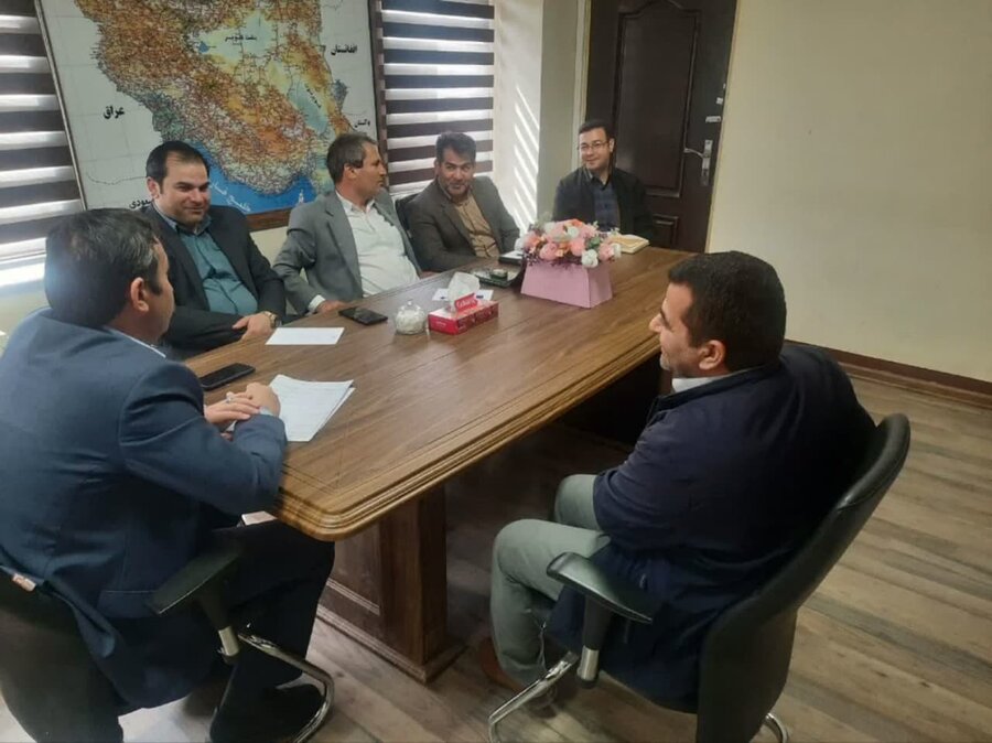 اصلاندوز| حضور رئیس اداره بهزیستی شهرستان اصلاندوز در میز خدمت فرمانداری