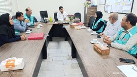 مدیران بهزیستی از مصدومان انفجار بندر شهید رجایی عیادت و از کادر درمان تقدیر کردند