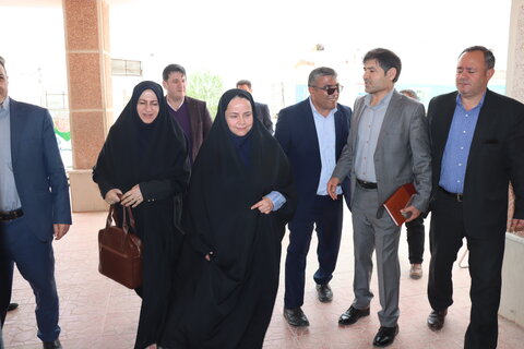 گزارش تصویری| بازدید مسئولان از کانتینر های کلینیک سیار خیریه نورآوران سلامت در شهرستان نمین