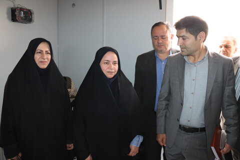 گزارش تصویری| بازدید مسئولان از کانتینر های کلینیک سیار خیریه نورآوران سلامت در شهرستان نمین