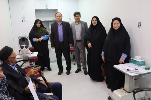 گزارش تصویری| بازدید مسئولان از کانتینر های کلینیک سیار خیریه نورآوران سلامت در شهرستان نمین