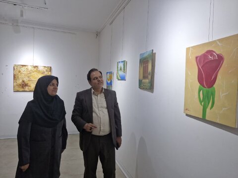 بازدید از نمایشگاه دستاوردهای هنری و خلاقیت توانمندان ویژه سندروم داون