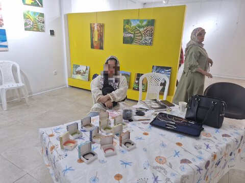 بازدید از نمایشگاه دستاوردهای هنری و خلاقیت توانمندان ویژه سندروم داون