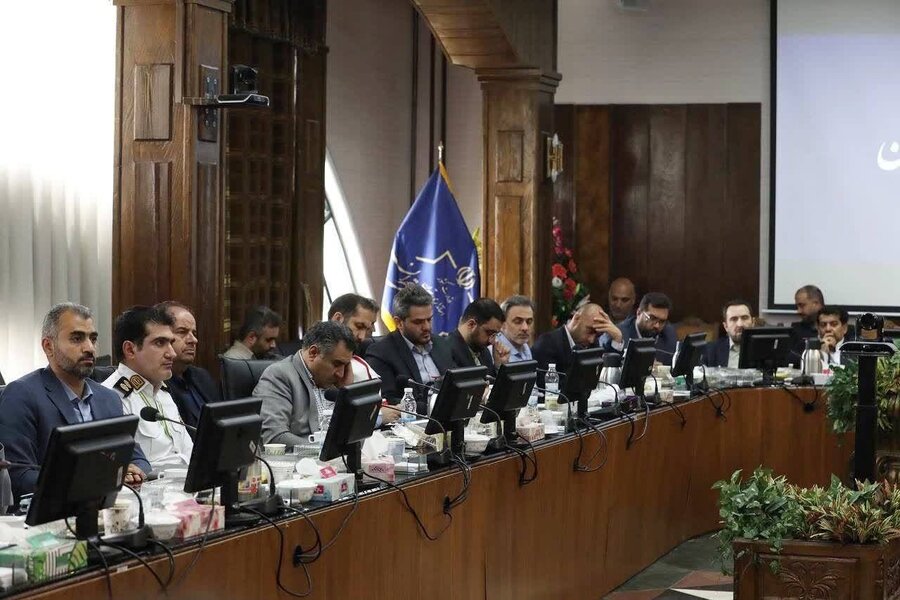 شهرستان تهران| برگزاری اولین جلسه شورای اداری در فرمانداری تهران