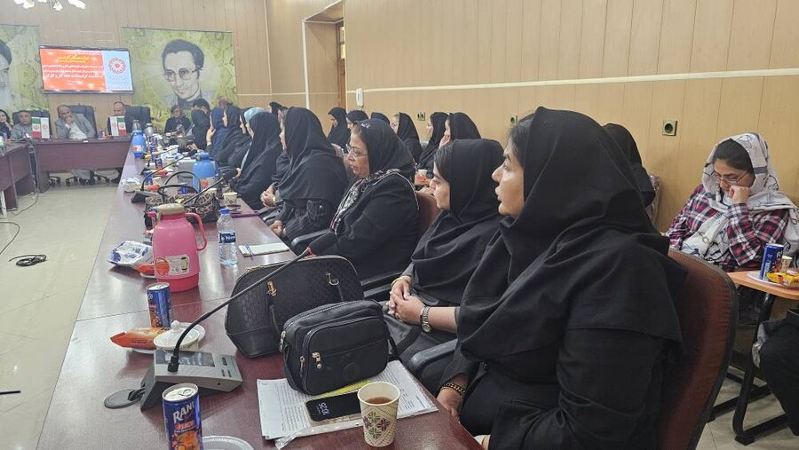 نشست مشترک مدیران بهزیستی و تعاون، کار و رفاه اجتماعی استان با سمن های فعال در حوزه بهزیستی