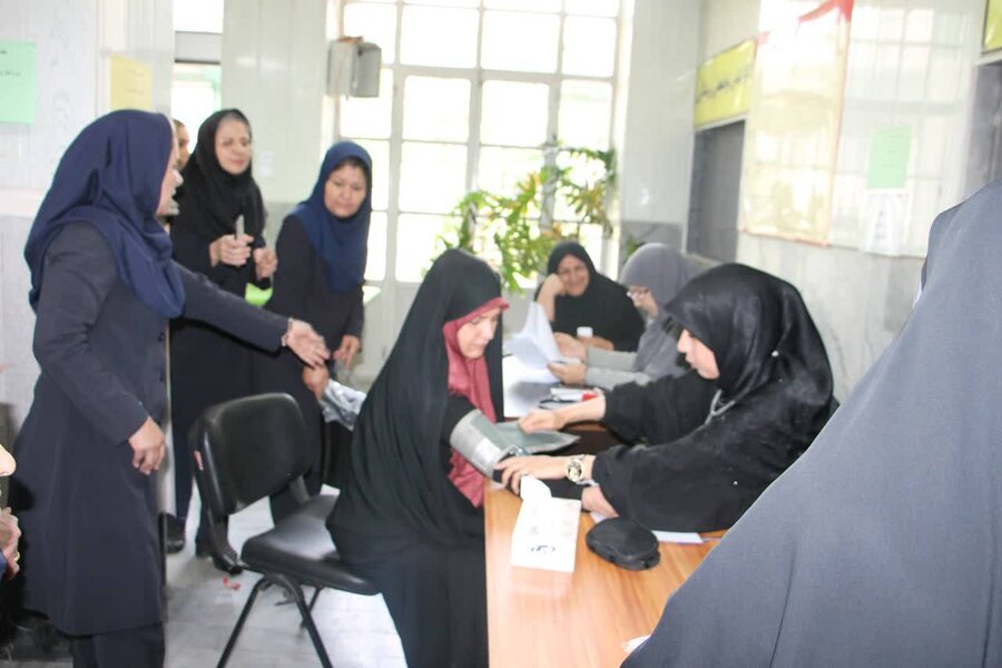 شهرستان تهران | غربالگری سلامت کارکنان به مناسبت هفته سلامت