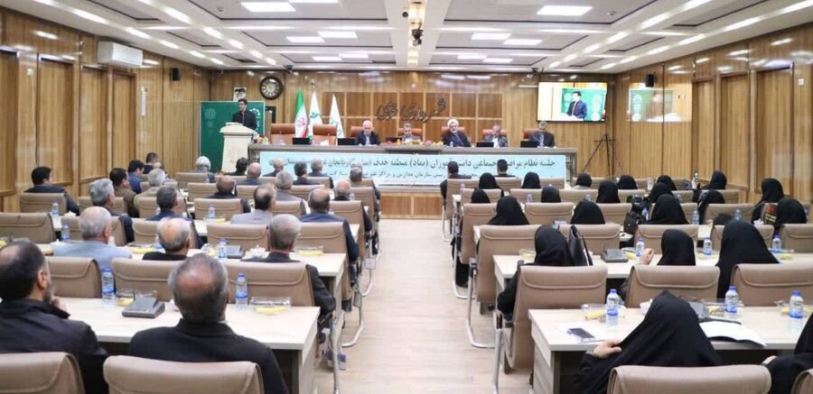 باحضور معاون وزیر؛جلسه تیم پروژه مراقبت اجتماعی از دانش آموزان منطقه هدف شهرستان خوی برگزار شد