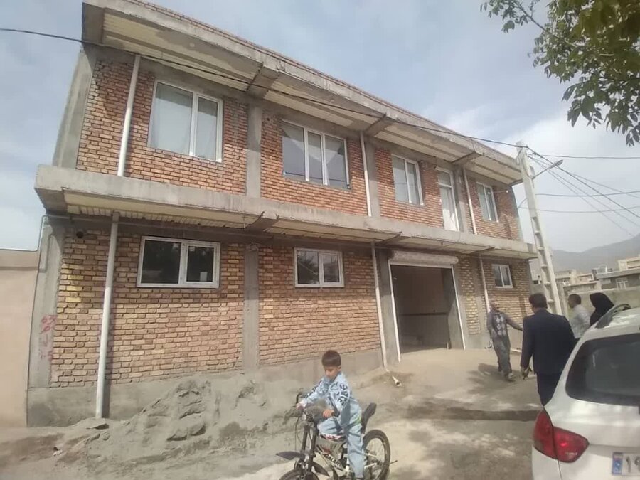 بازدید معاون کارآفرینی بهزیستی کردستان از طرح‌های اشتغالزایی و مسکن شهر موچش