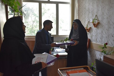 تقدیر از روانشناسان