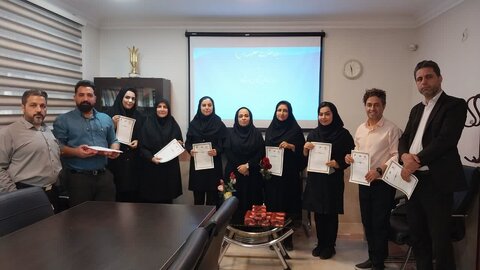 تجلیل از روانشناسان اداره بهزیستی شهرستان نظرآباد