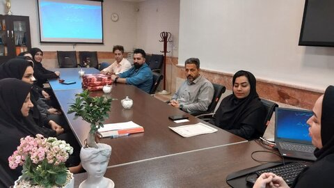تجلیل از روانشناسان اداره بهزیستی شهرستان نظرآباد