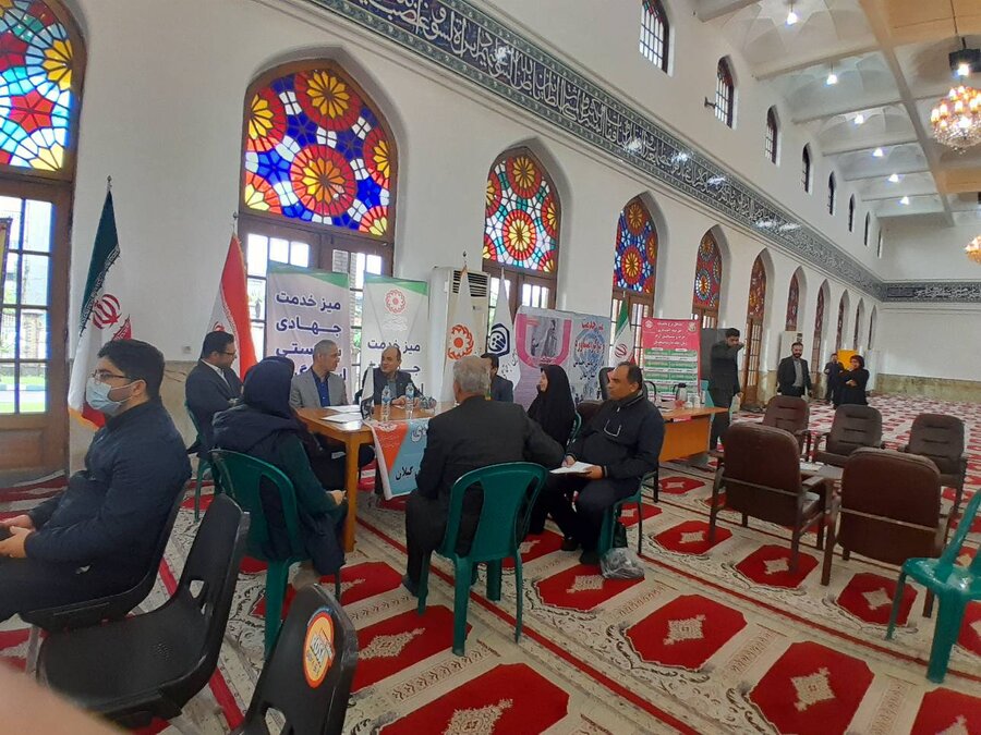 برپایی میز خدمت جهادی بهزیستی گیلان و سایر دستگاه های تابعه وزارت تعاون،کار و رفاه اجتماعی استان گیلان در مصلی امام خمینی(ره) رشت