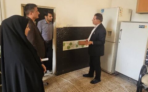 بازدید رئیس بهزیستی شاهین دژ بهمراه کارشناسان استانی از مرکز اقامتی زندگی دوباره