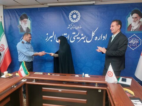 برگزاری نشست صمیمانه مدیرکل بهزیستی البرز با کارگران این سازمان بمناسبت روز کارگر