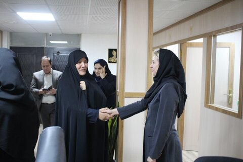 گزارش تصویری | مدیرکل بهزیستی استان البرز به مناسبت روز روانشناس و مشاور در مرکز ۱۴۸۰ حضور پیدا کرد