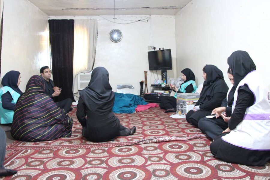 بندرعباس| بهزیستی با تمام توان در کنار آسیب دیدگان انفجار اسکله شهید رجایی  
