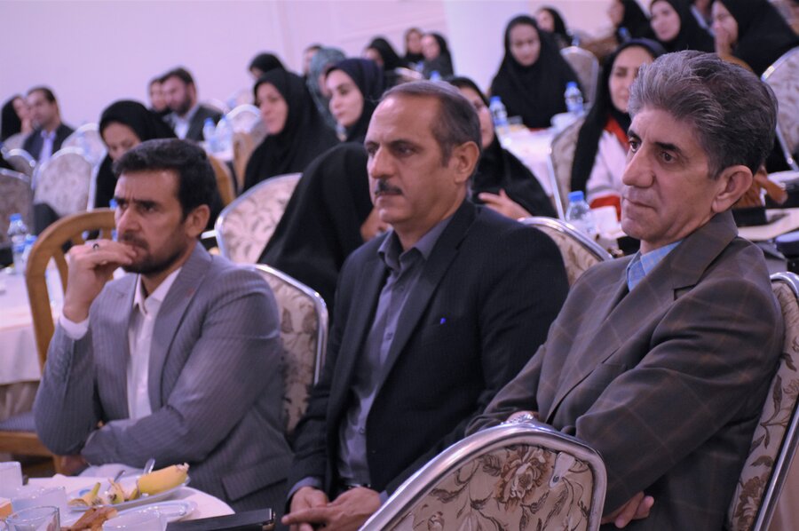 روز روانشناس و مشاور - 1404 روز روانشناس و مشاور - 1404