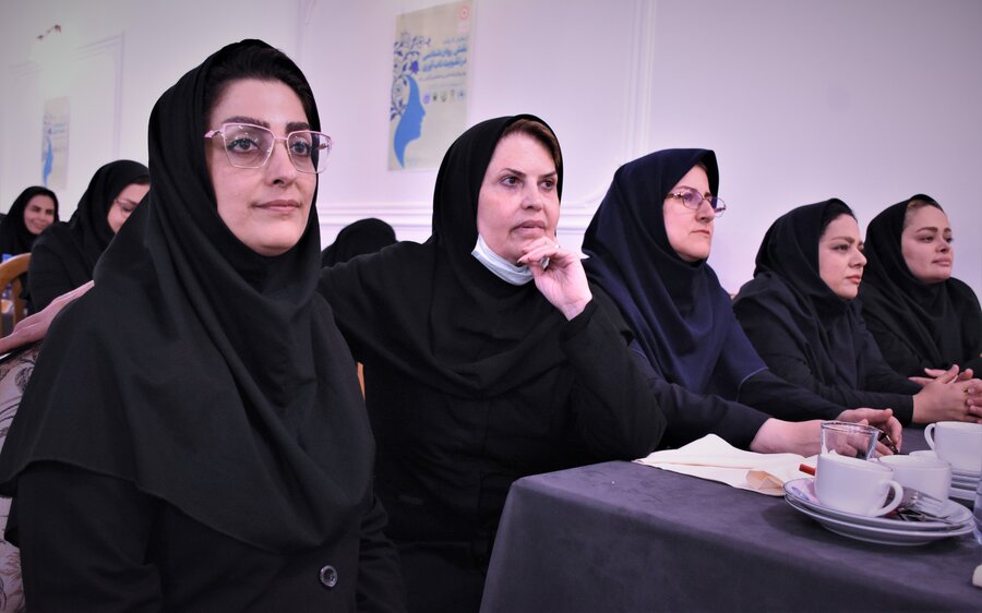 روز روانشناس و مشاور - 1404 روز روانشناس و مشاور - 1404
