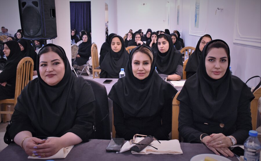 روز روانشناس و مشاور - 1404 روز روانشناس و مشاور - 1404