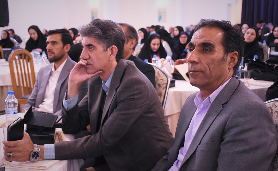 روز روانشناس و مشاور - 1404 روز روانشناس و مشاور - 1404